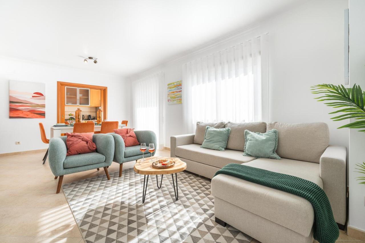 나자레 Ocean Getaway - Private Parking And Sea View 아파트 외부 사진